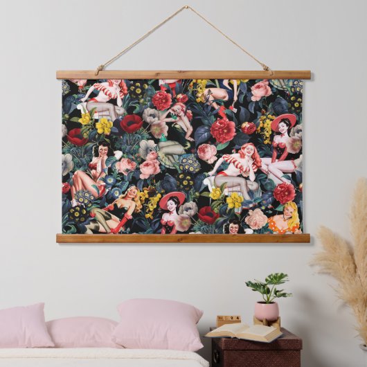 BUTTON III WANDTEPPICH MIT HOLZRAHMEN (Schlafzimmer)