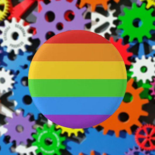 Button mit Stolz: Regenbogenflagge