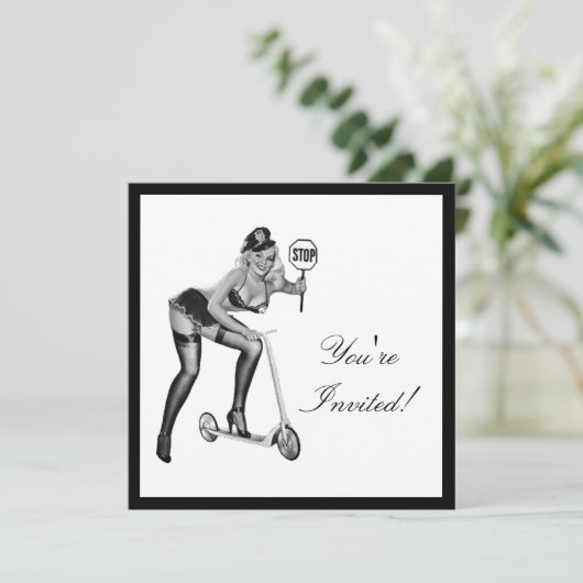 Button-Up-Girl im Schwarz-Weiß-Stil 1 Einladung (Stehend Vorderseite)