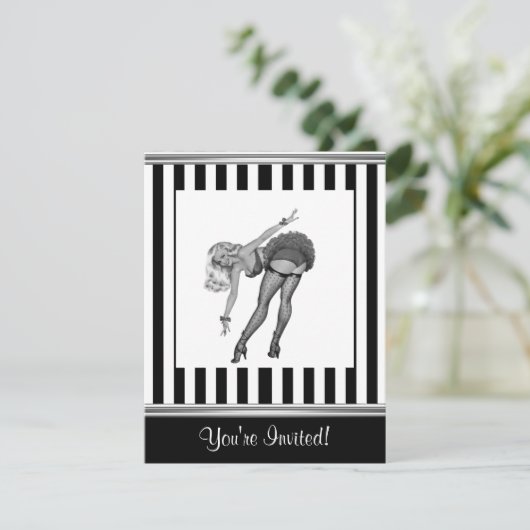 Button-Up-Girl mit schwarzem und weißem Streifen 1 Einladung (Stehend Vorderseite)