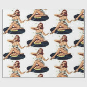 Button Up Girl on Record Geschenkpapier (Flach)
