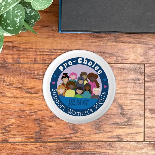 Button zur Unterstützung von Frauenrechten