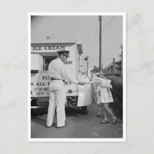 Buying Ice Cream Postkarte