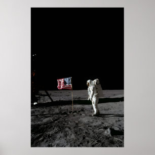 Buzz Aldrin auf dem Mond mit Flagge - Apollo 11 NA Poster