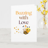 Buzzing with Love Birthday Card – Sweet Bee Design Karte (Gelbe Blume)