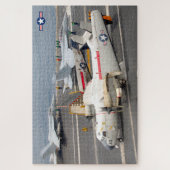 C-2A GREYHOUND (20 x 30 Zoll) Puzzle (Vertikal)
