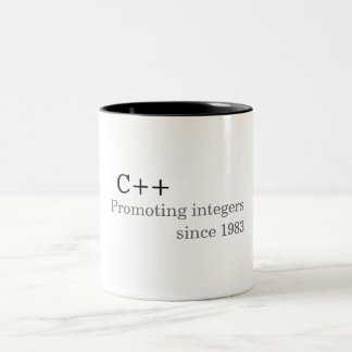 C++: Förderung ganze Zahlen seit 1983 (Tasse) Zweifarbige Tasse