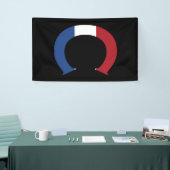 C Monogram überlagert sich auf der NLD-Flagge auf  Banner (Messeveranstaltung)