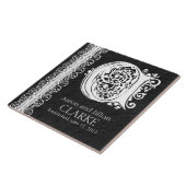 C Monogram "White Lace on Black" Hochzeitszange Fliese (Seite)