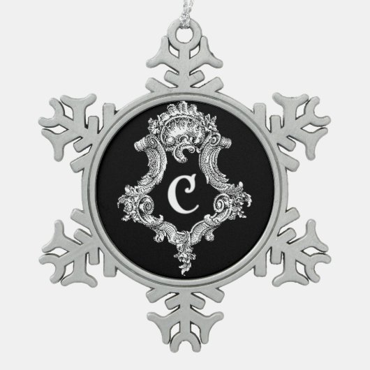 C Monogramm Erstverzierung Schneeflocken Zinn-Ornament (Vorderseite)