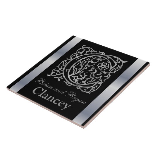 C Monogramm und Name "Besque on Black" Keramik Til Fliese (Seite)