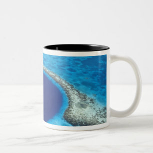 CA, Belize. Luftansicht des Blue Hole (Durchmesser Zweifarbige Tasse