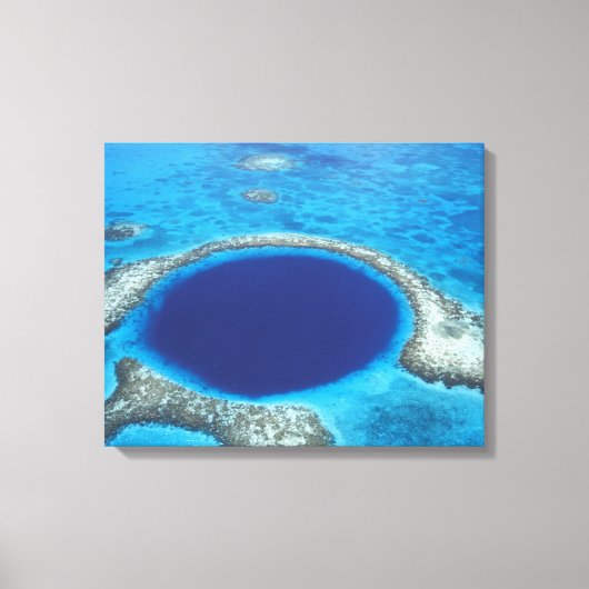 CA, Belize. Luftbild des Blauen Lochs (Durchmesser Leinwanddruck (Vorderseite)