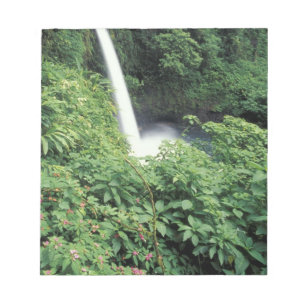 CA, Costa Rica. Wasserfall La Paz und Ungeduldige Notizblock