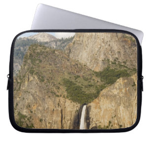 CA, Yosemite NP, Brautschleierfall Laptopschutzhülle