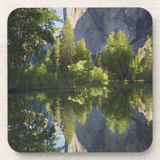 CA, Yosemite NP, El Capitan reflektiert in Merced Getränkeuntersetzer (Vorderseite)