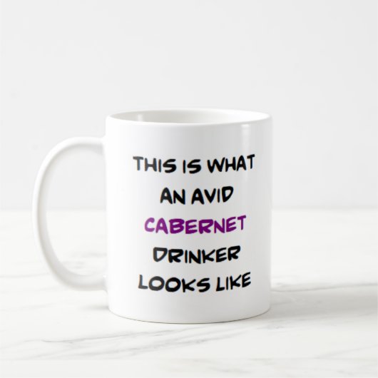 Cabernet-Drinker, begeistert Kaffeetasse (Links)