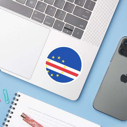 Cabo Verde Flag Round Aufkleber (Laptop mit iPhone)