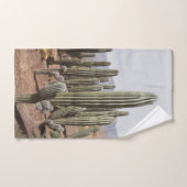 Cactus Oasis #1 #wall #decor #art Badhandtuch Set (Handtuch)