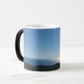 Cadillac-Berg schwarz/Weiß 11-Unze-verwandelnde Verwandlungstasse (Vorderseite Links)