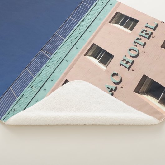 CADILLAC HOTEL GEBÄUDE SHERPADECKE (3/4)