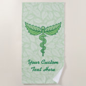 Caduceus mit Blätter Hintergrund Strandtuch (Vorderseite)