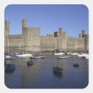 Caernarfon Castle, Gwynedd, Wales (RF) Quadratischer Aufkleber