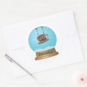 Café Kaffee rustikales Holz Schild Schneekugel bra Runder Aufkleber (Umschlag)