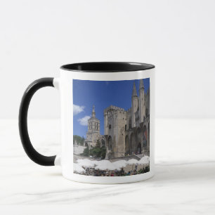 Cafe, Le Palais des Papes, Avignon, Vaucluse, Tasse