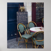 Café-Tisch mit Stühlen aus Zuckerrohr in Paris, Fr Poster (Vorne)