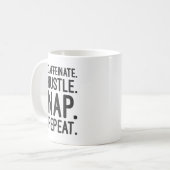 Caffeinate Hustle Nickerchen Repeat - Funny Motivi Kaffeetasse (Vorderseite Links)