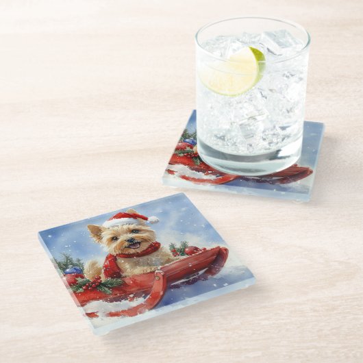 Cairn Terrier Dog in Sledge Let it Schnee Weihnach Glasuntersetzer (Schrägansicht)