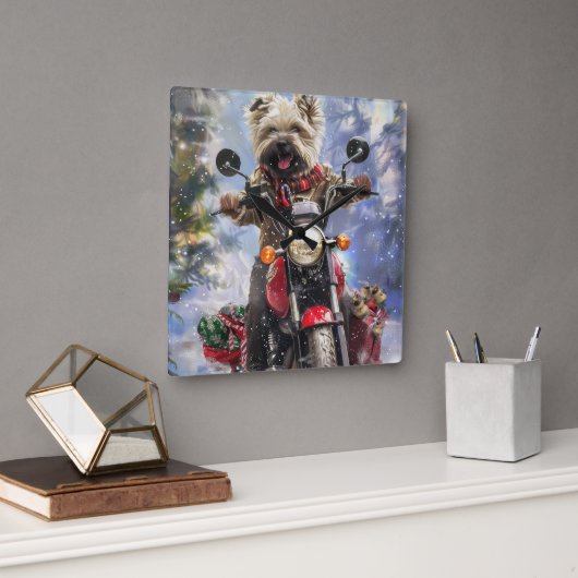 Cairn Terrier Dog Riding Motorrad Weihnachten Quadratische Wanduhr (Büro)