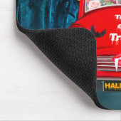 Cairn Terrier Driving Car Beängstigend Halloween Mousepad (Ecke)