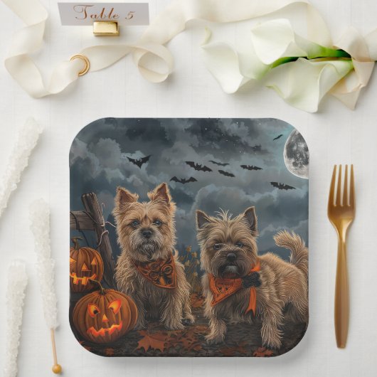 Cairn Terrier Halloween Spooky Pappteller (Hochzeit)
