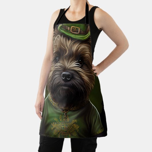 Cairn Terrier Hund in St. Patrick's Day Dress Schürze (InSitu)