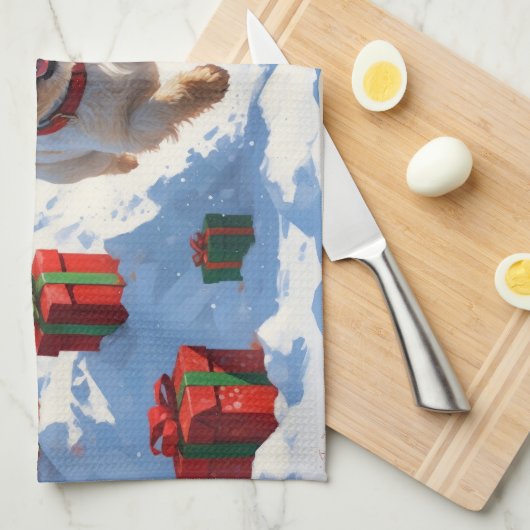 Cairn Terrier läuft in Snow mit Weihnachtsmütze Geschirrtuch (Viertel Falte)