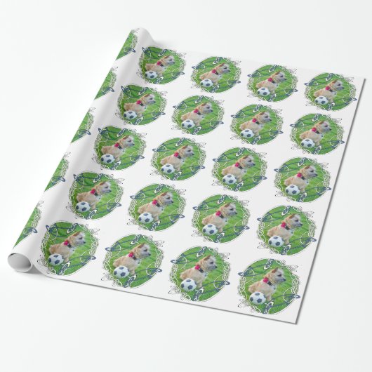 Cairn Terrier Soccer Geschenkpapier (Ungerollt)