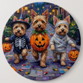 Cairn Terrier Trick-oder-Treating Halloween-Kostüm Button (Vorderseite)