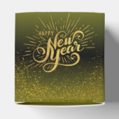 Caja de regalo verde degradado con feliz nuevo año geschenkschachtel (Oben)
