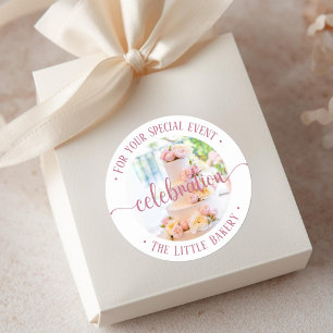 Cake Celebration für Ihre besondere Veranstaltung Runder Aufkleber