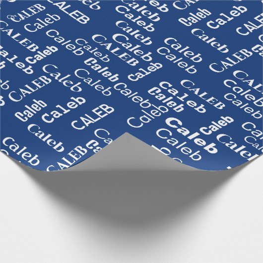 CALEB Individuelle Name mit Schneeflocken auf blau Geschenkpapier (Ecke)