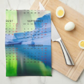 Calendar Handtuch - Aurora Borealis über Wasser (Viertel Falte)