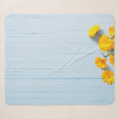 Calendula-Blume: blauer Holzhintergrund Sherpadecke (Vorderseite (Horizontal))