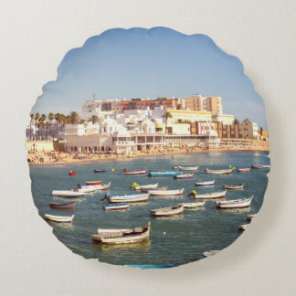 Caleta Strand in Cadiz, Andalusien, Spanien Rundes Kissen
