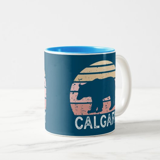 Calgary Alberta Retro Bear Zweifarbige Tasse (VorderseiteRechts)