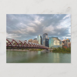 Calgary Cityscape and the Peace Bridge Postkarte