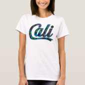 Cali Bold Script-Logo (Farbige Krawatte-Färbung) T-Shirt (Vorderseite)