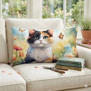 Calico Cat im Frühlingspark mit Schmetterlingen Lendenkissen