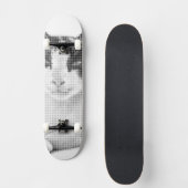 Calico-Katzen-Comic-Halfton Skateboard (Vorderseite)
